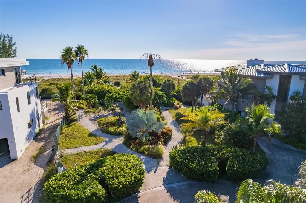 102 Sunset Lane Holmes Beach FL 34217