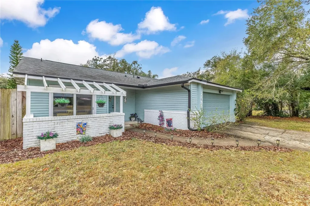 2598 Sheffield Avenue Orlando FL 32806