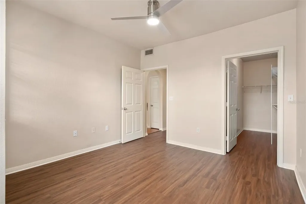 911 N Orange Orlando FL 32801