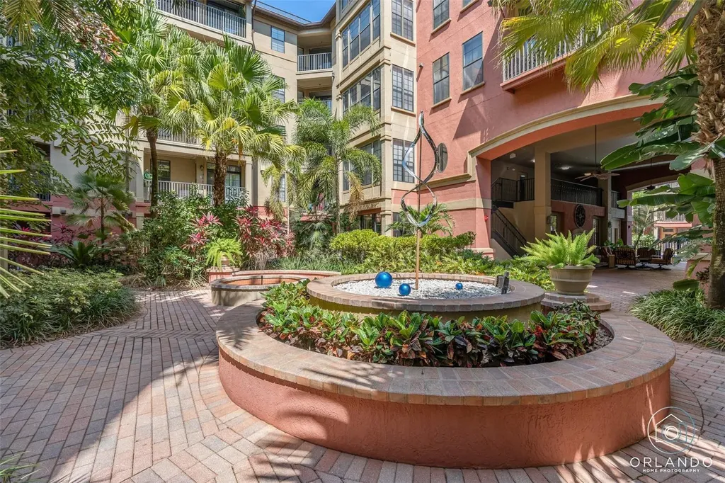911 N Orange Orlando FL 32801