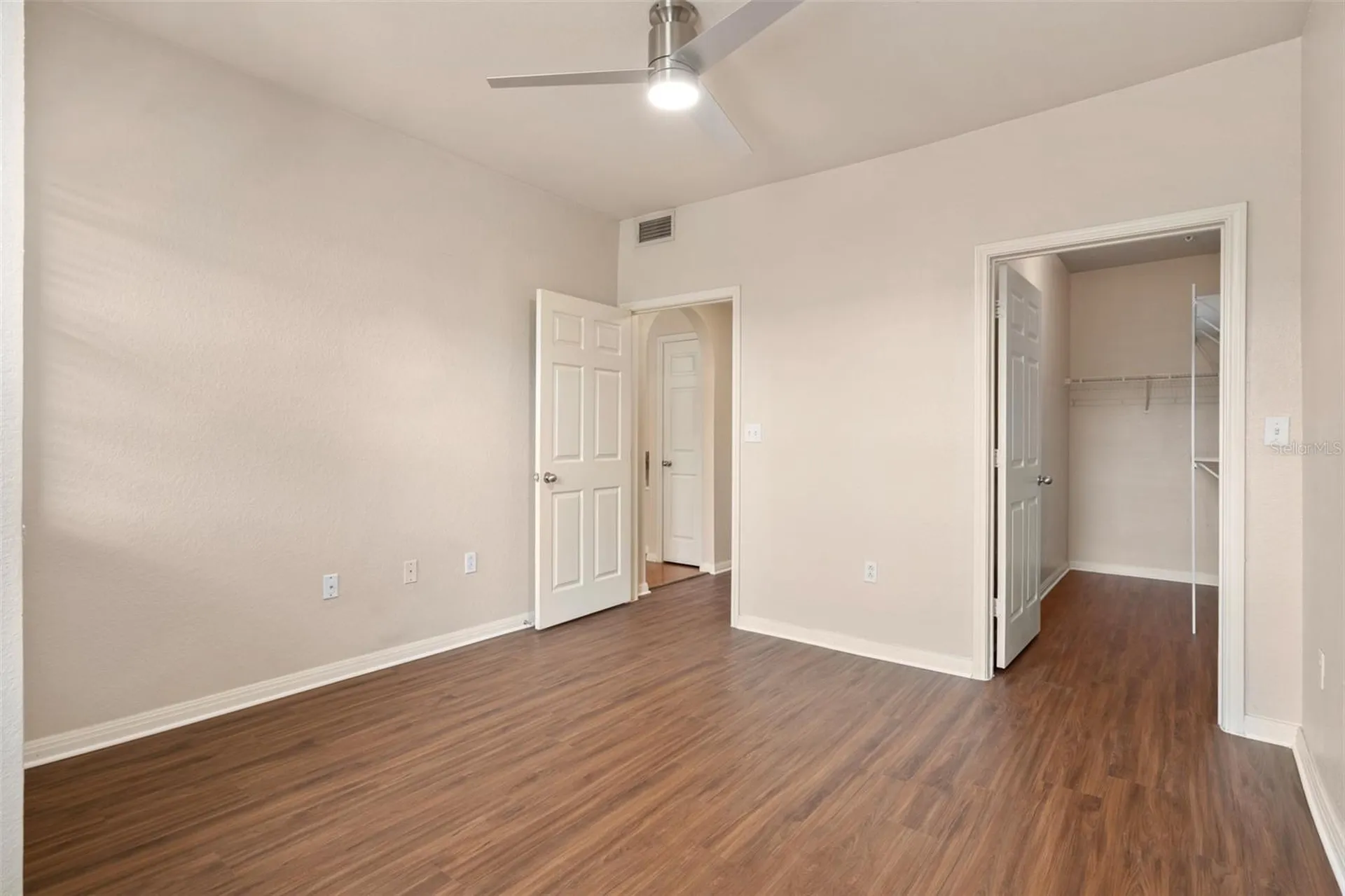 911 N Orange Orlando FL 32801