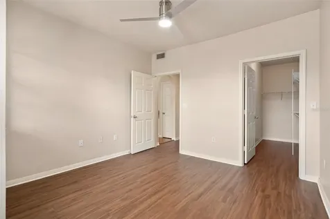 911 N Orange Orlando FL 32801
