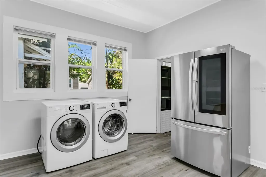 2119 W Spruce Street Tampa FL 33607