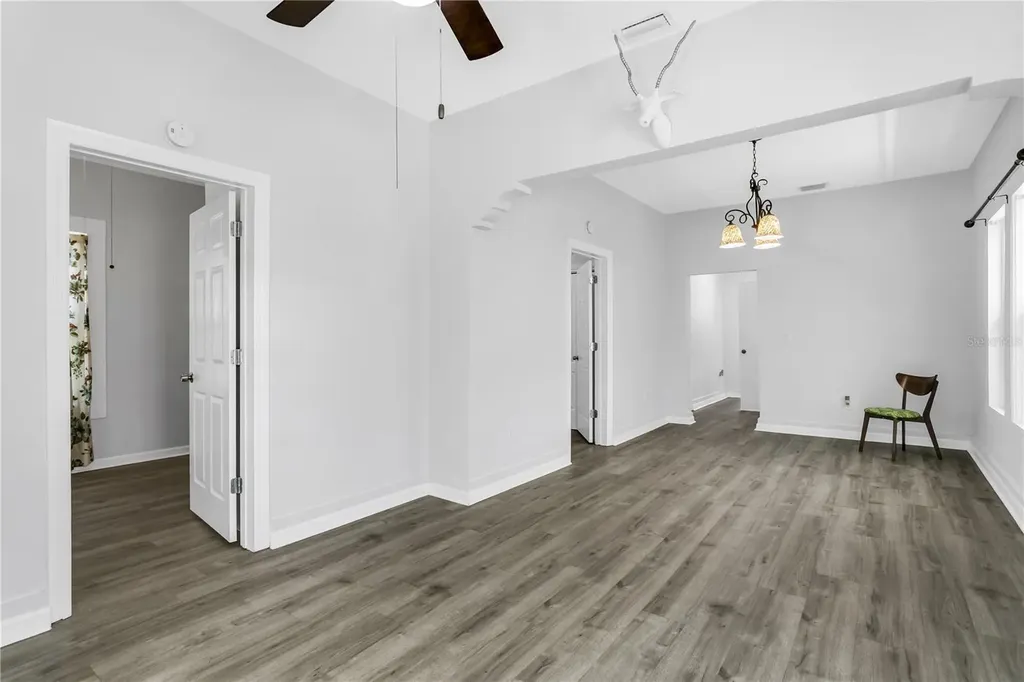 2119 W Spruce Street Tampa FL 33607