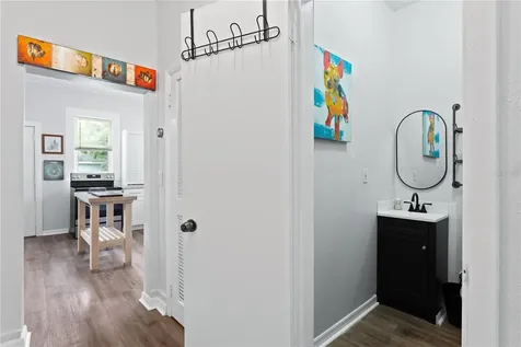 2119 W Spruce Street Tampa FL 33607