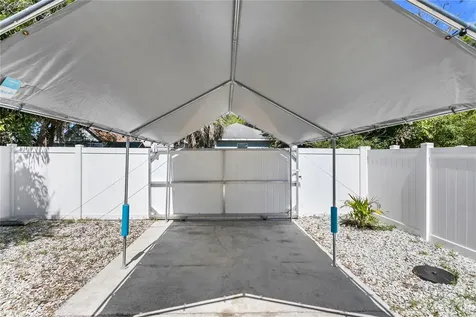 2119 W Spruce Street Tampa FL 33607