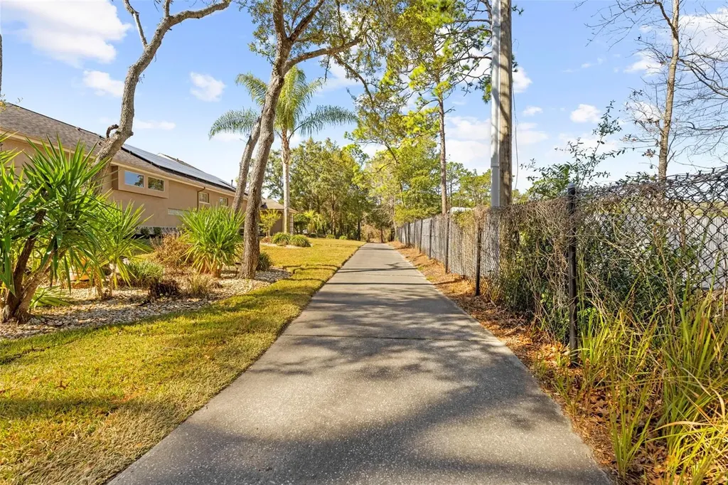 15198 Surrey Bend Spring Hill FL 34609