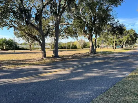 2208 Lake Boulevard Winter Haven FL 33881