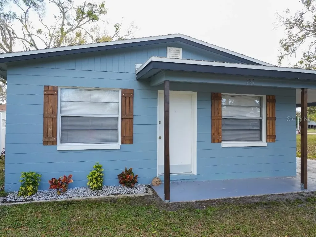 726 Ornelda Street SW Ruskin FL 33570