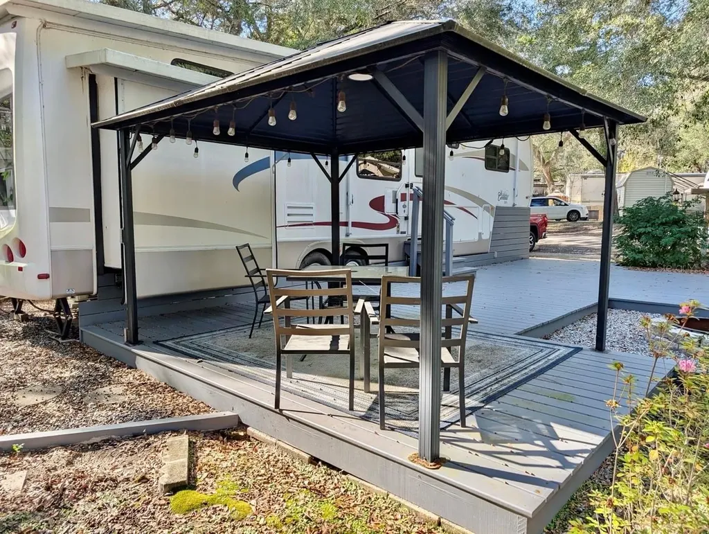 14131 NE 253rd Avenue Road Salt Springs FL 32134