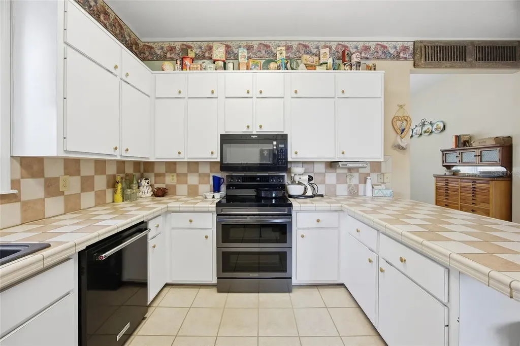10400 SE 101st Avenue Road Belleview FL 34420