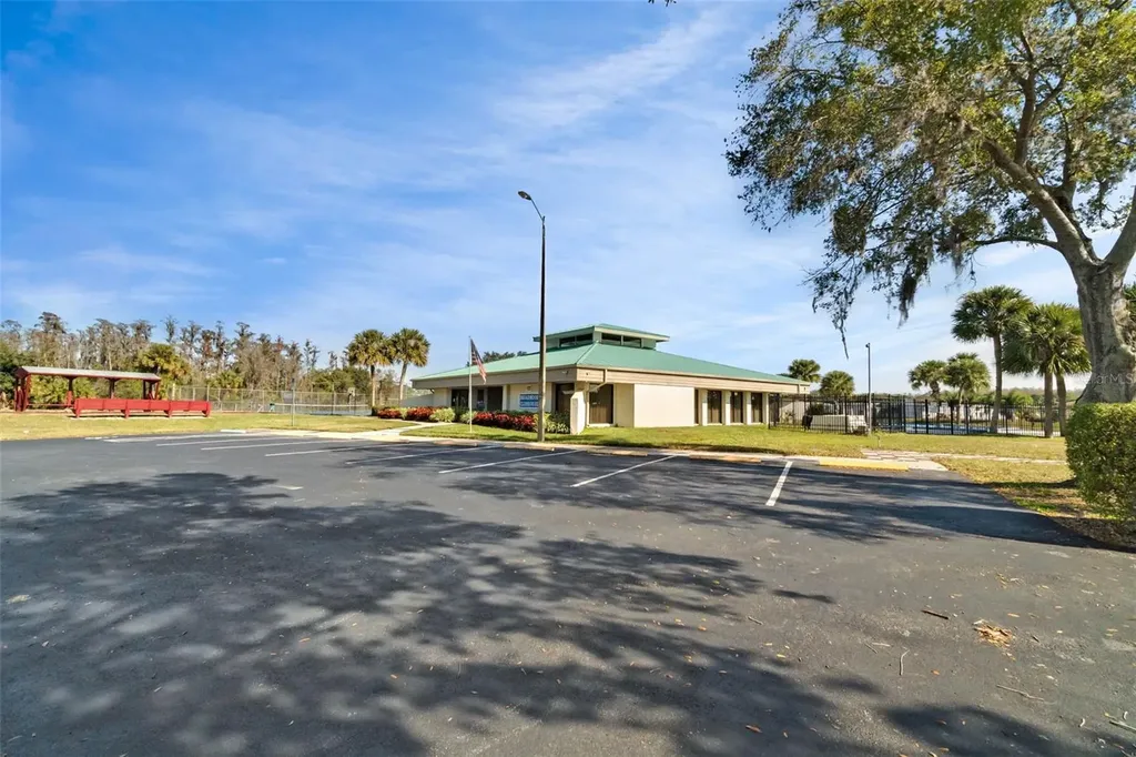 204 Bay Court Kissimmee FL 34758