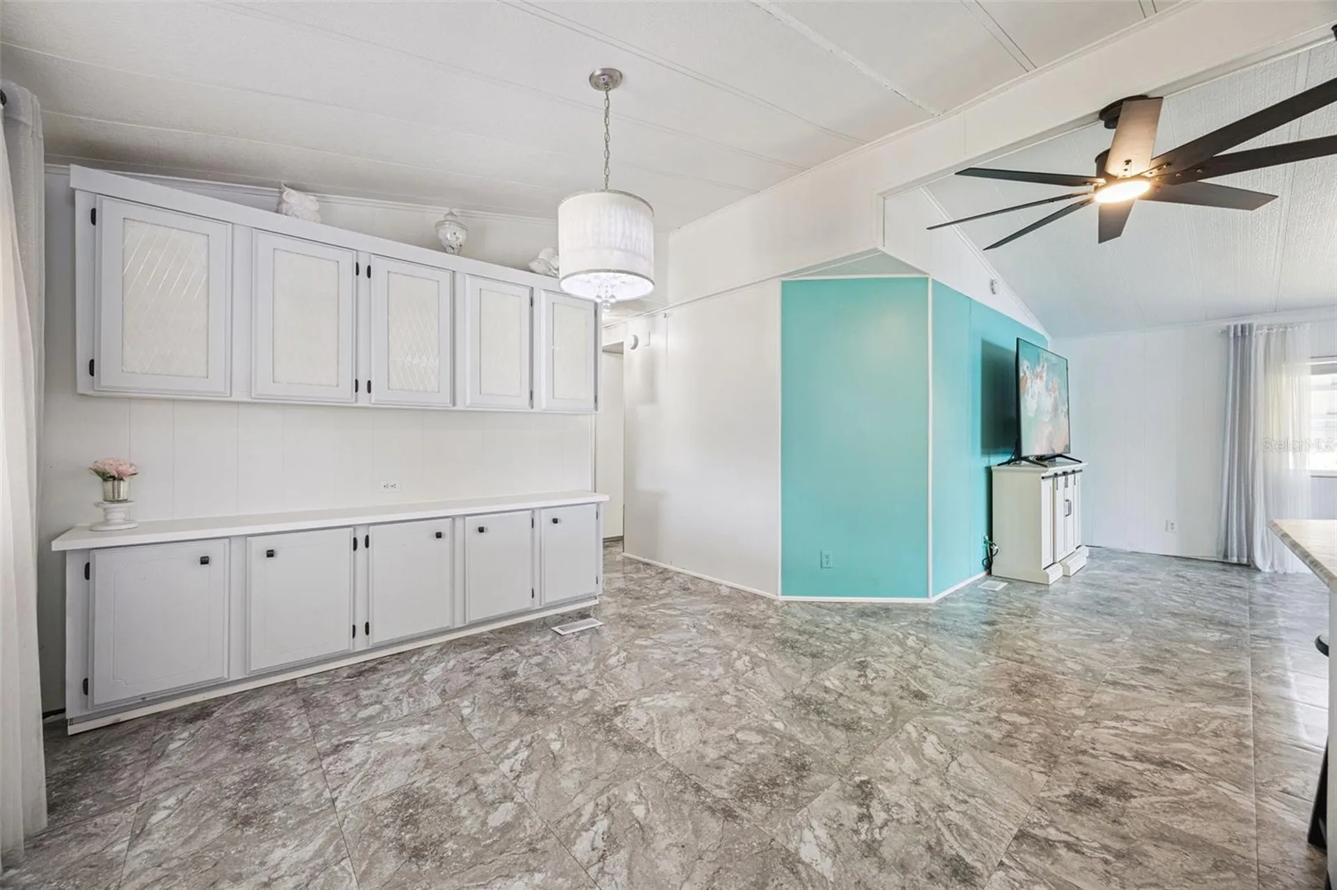 204 Bay Court Kissimmee FL 34758