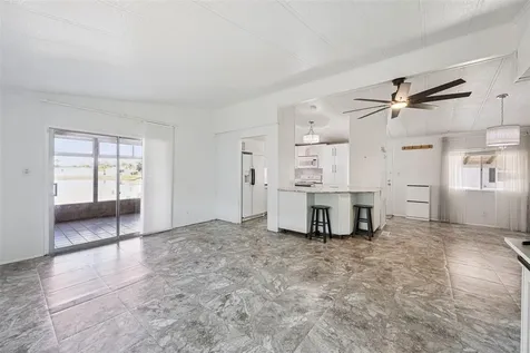 204 Bay Court Kissimmee FL 34758