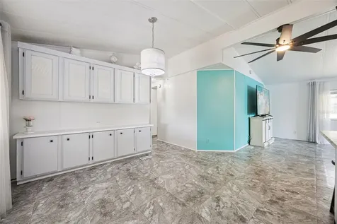 204 Bay Court Kissimmee FL 34758