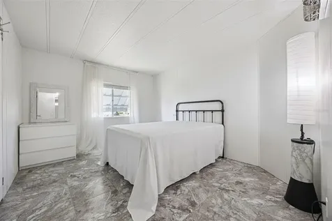 204 Bay Court Kissimmee FL 34758