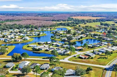 204 Bay Court Kissimmee FL 34758