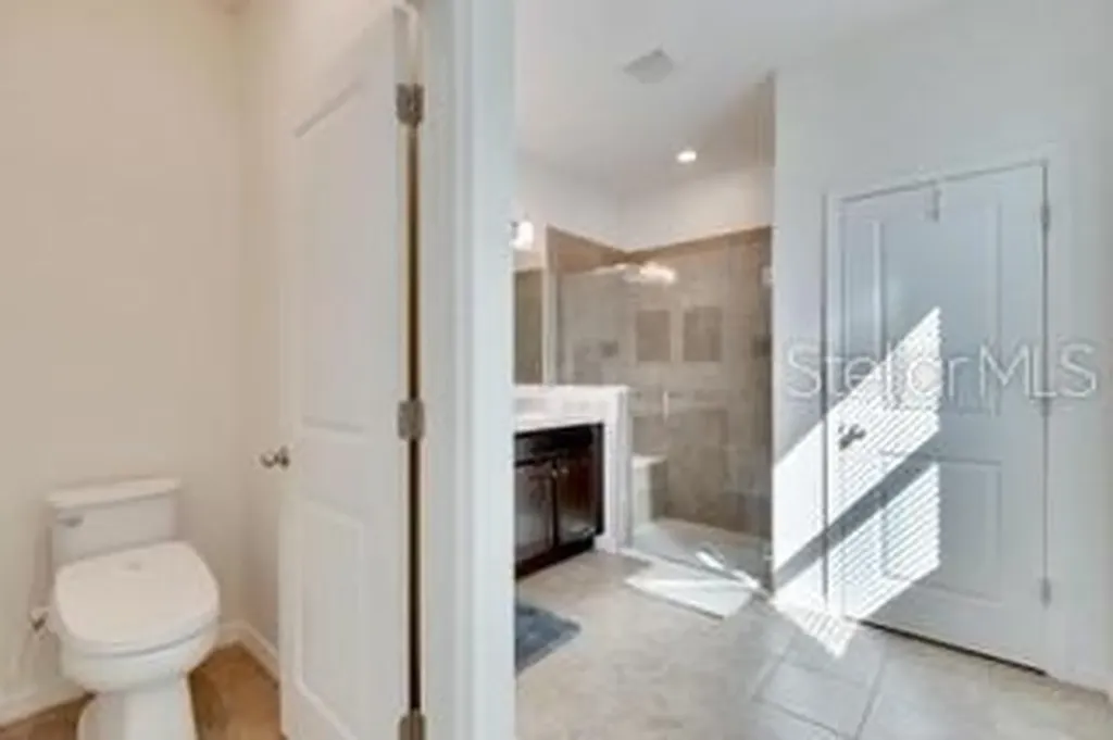 404 Darcy Bluff Place Valrico FL 33594