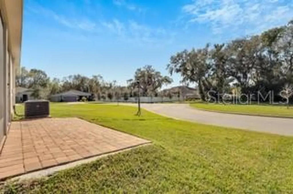 404 Darcy Bluff Place Valrico FL 33594