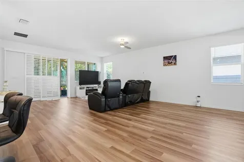404 Darcy Bluff Place Valrico FL 33594