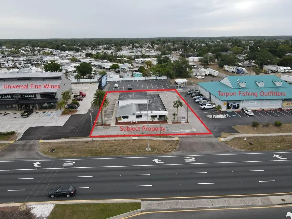 1516-1518 Us Highway 19 Holiday FL 34691