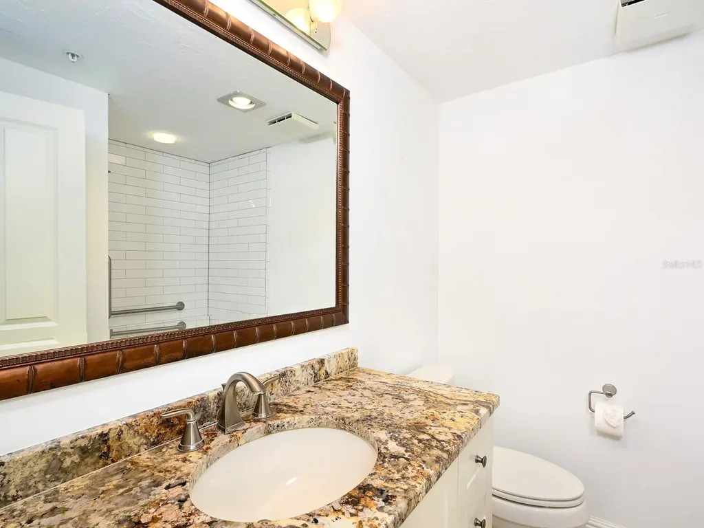 1255 N Gulfstream Avenue Sarasota FL 34236