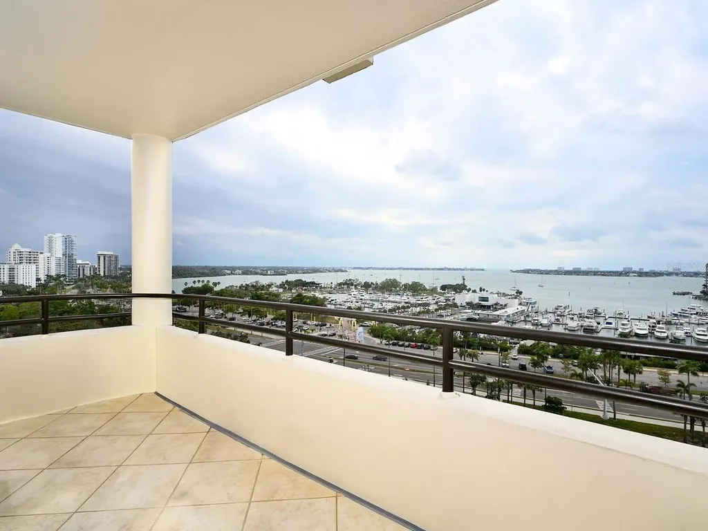 1255 N Gulfstream Avenue Sarasota FL 34236