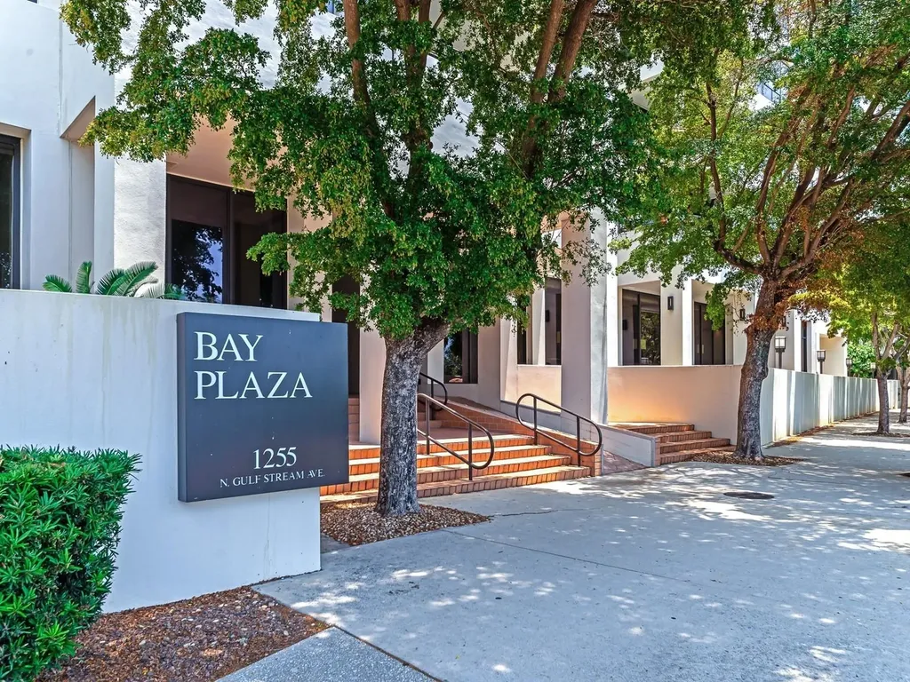 1255 N Gulfstream Avenue Sarasota FL 34236