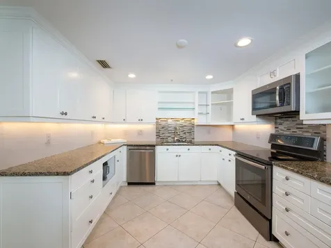 1255 N Gulfstream Avenue Sarasota FL 34236