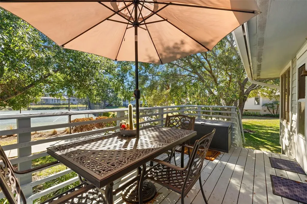 1013 Caravel Court Tarpon Springs FL 34689