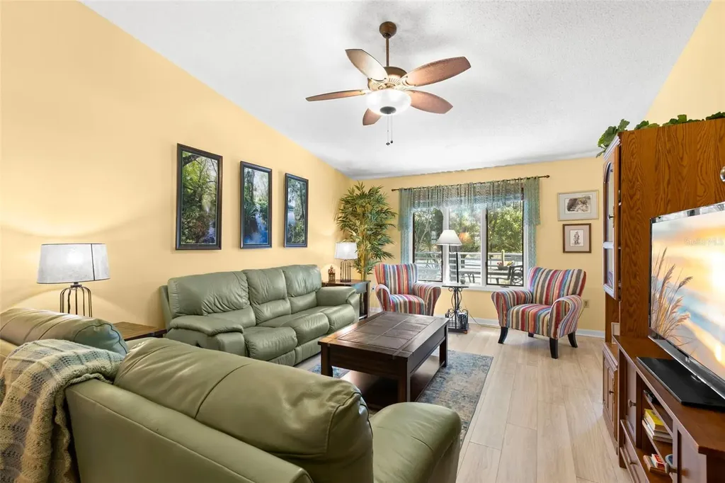 1013 Caravel Court Tarpon Springs FL 34689