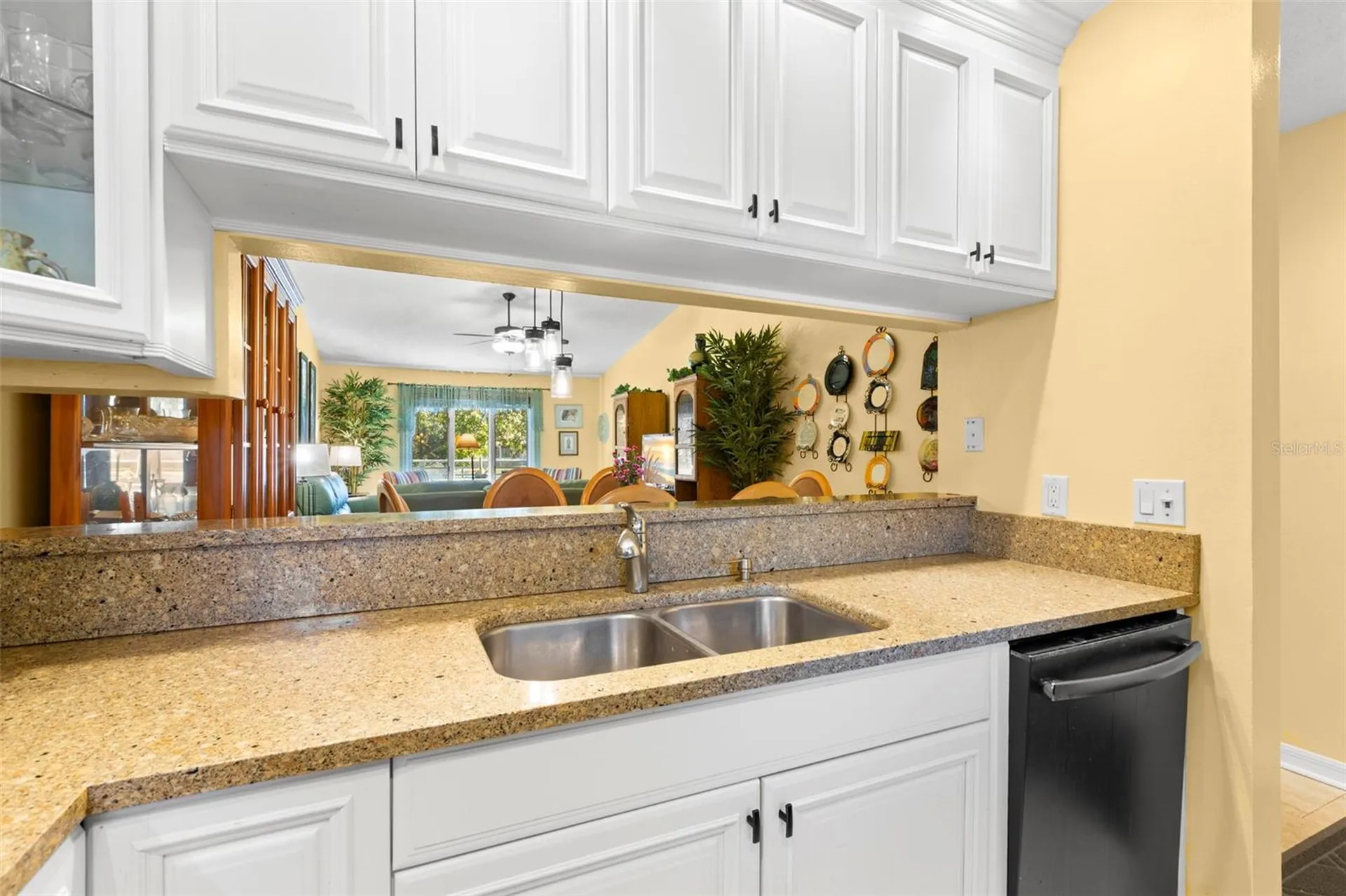 1013 Caravel Court Tarpon Springs FL 34689