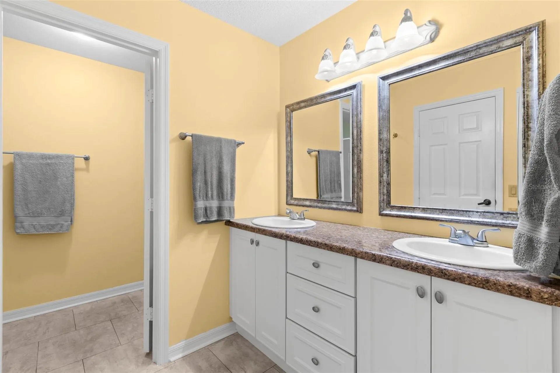 1013 Caravel Court Tarpon Springs FL 34689