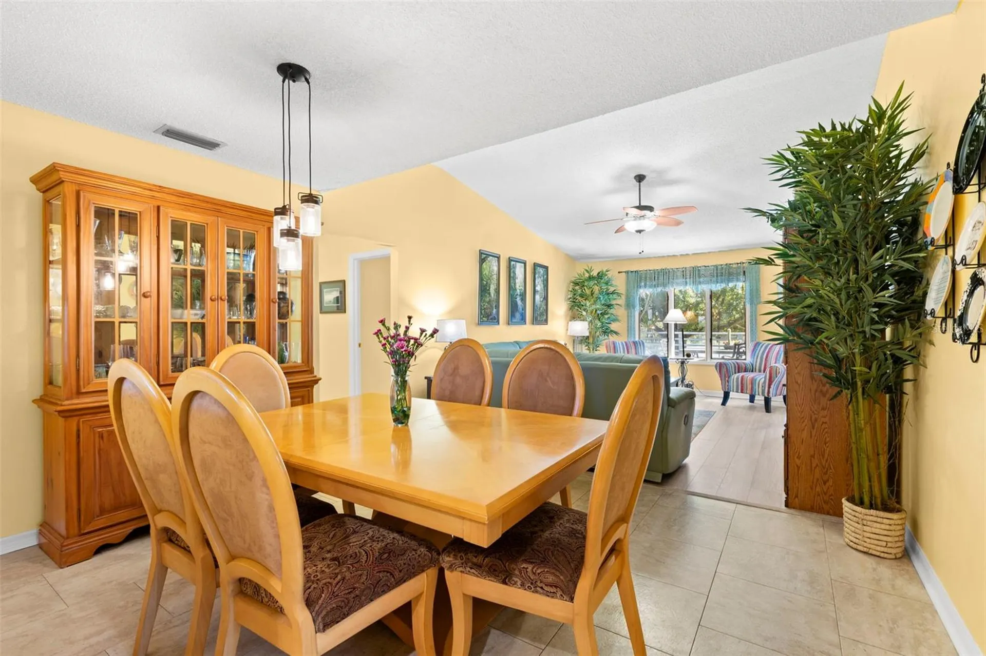 1013 Caravel Court Tarpon Springs FL 34689