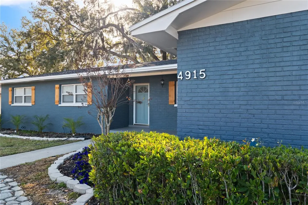 4915 Whiteoak Drive E Lakeland FL 33813