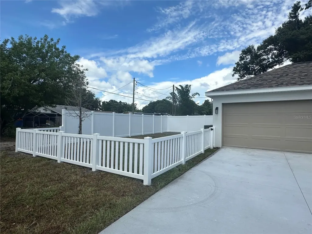 3837 44th Avenue N St Petersburg FL 33714
