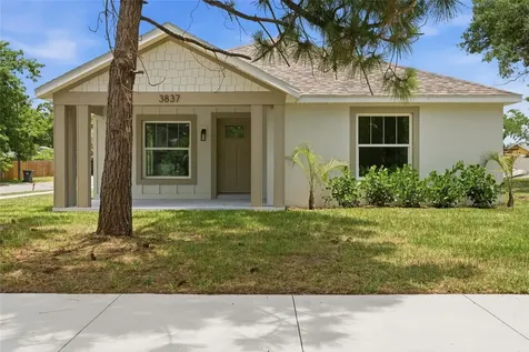 3837 44th Avenue N St Petersburg FL 33714