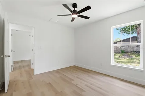 3837 44th Avenue N St Petersburg FL 33714