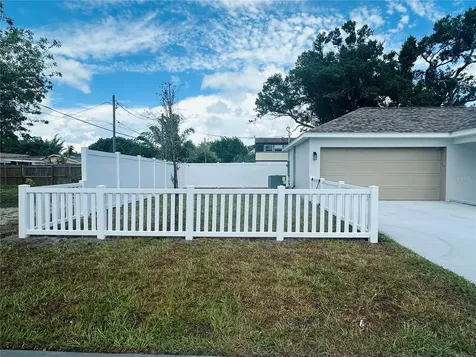 3837 44th Avenue N St Petersburg FL 33714
