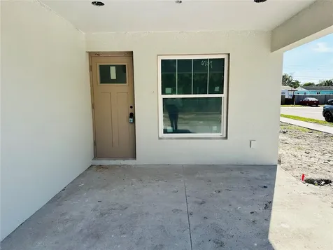 3837 44th Avenue N St Petersburg FL 33714