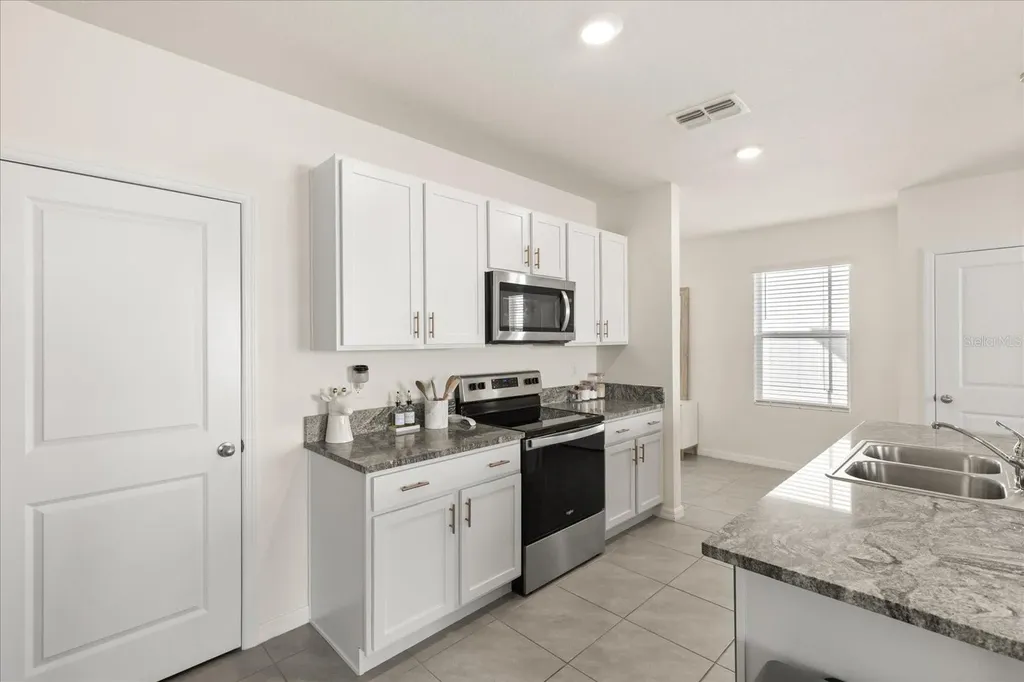5640 Wandering Willow Drive Wesley Chapel FL 33545