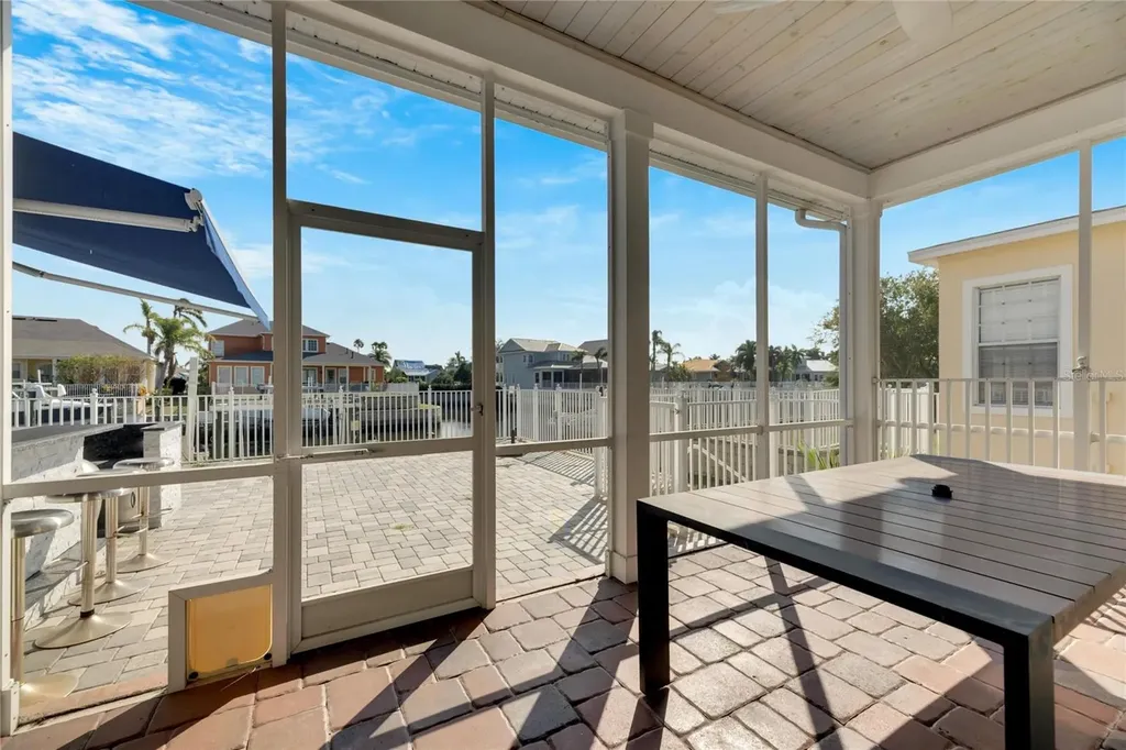 528 Islebay Drive Apollo Beach FL 33572