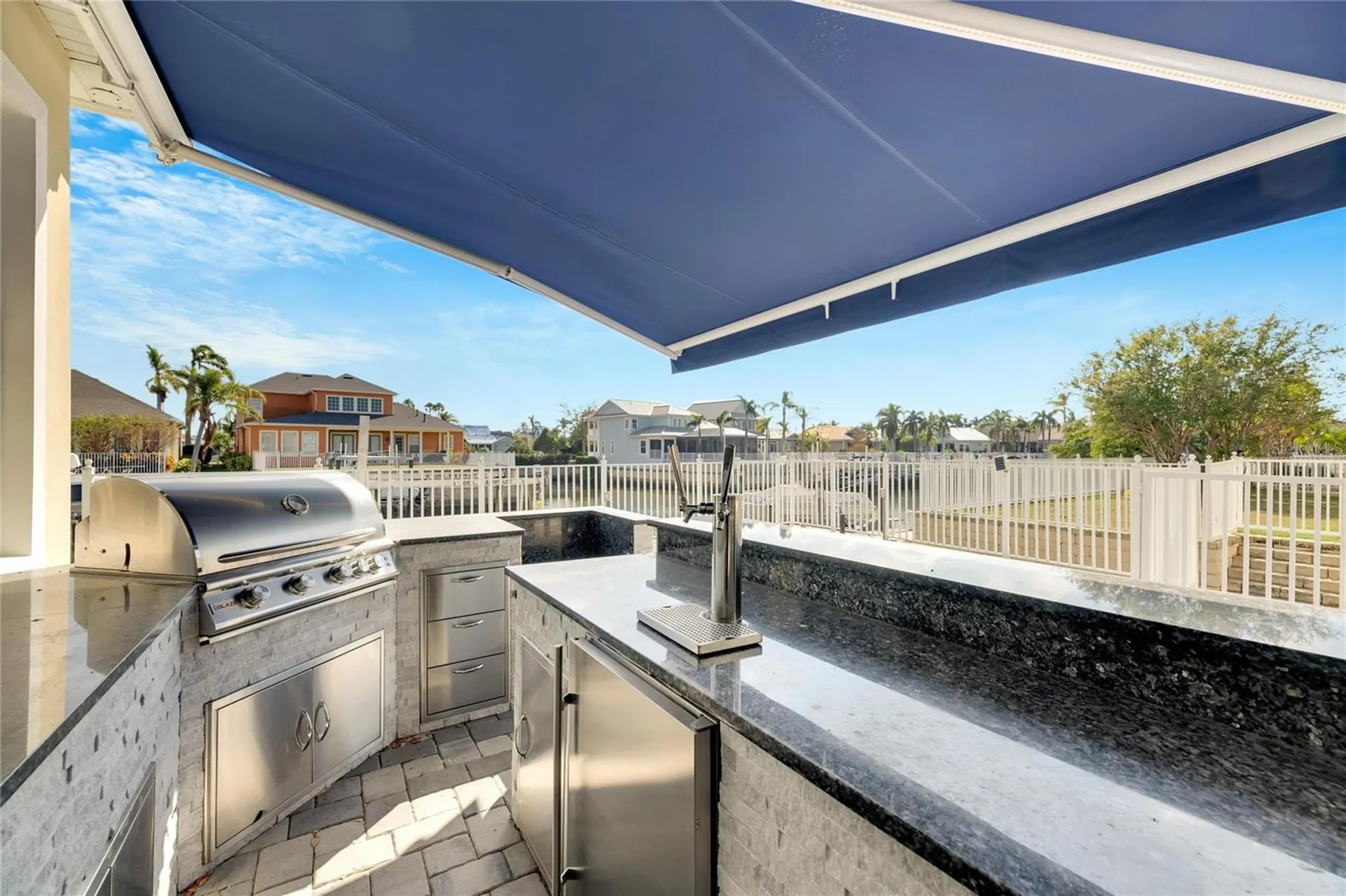 528 Islebay Drive Apollo Beach FL 33572