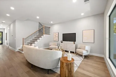 1217 Cloverlawn Avenue Orlando FL 32806