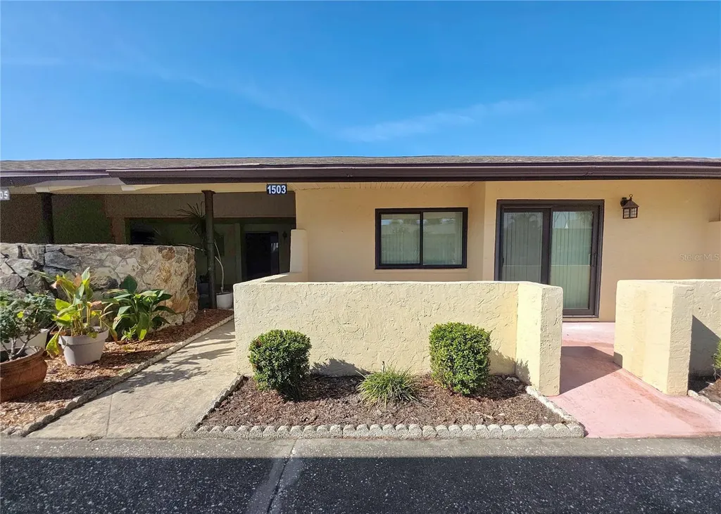 1503 16th Circle SE Largo FL 33771