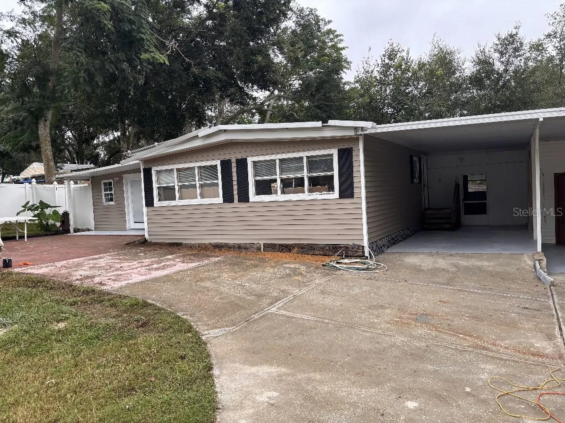 16975 SE 249th Avenue Umatilla FL 32784