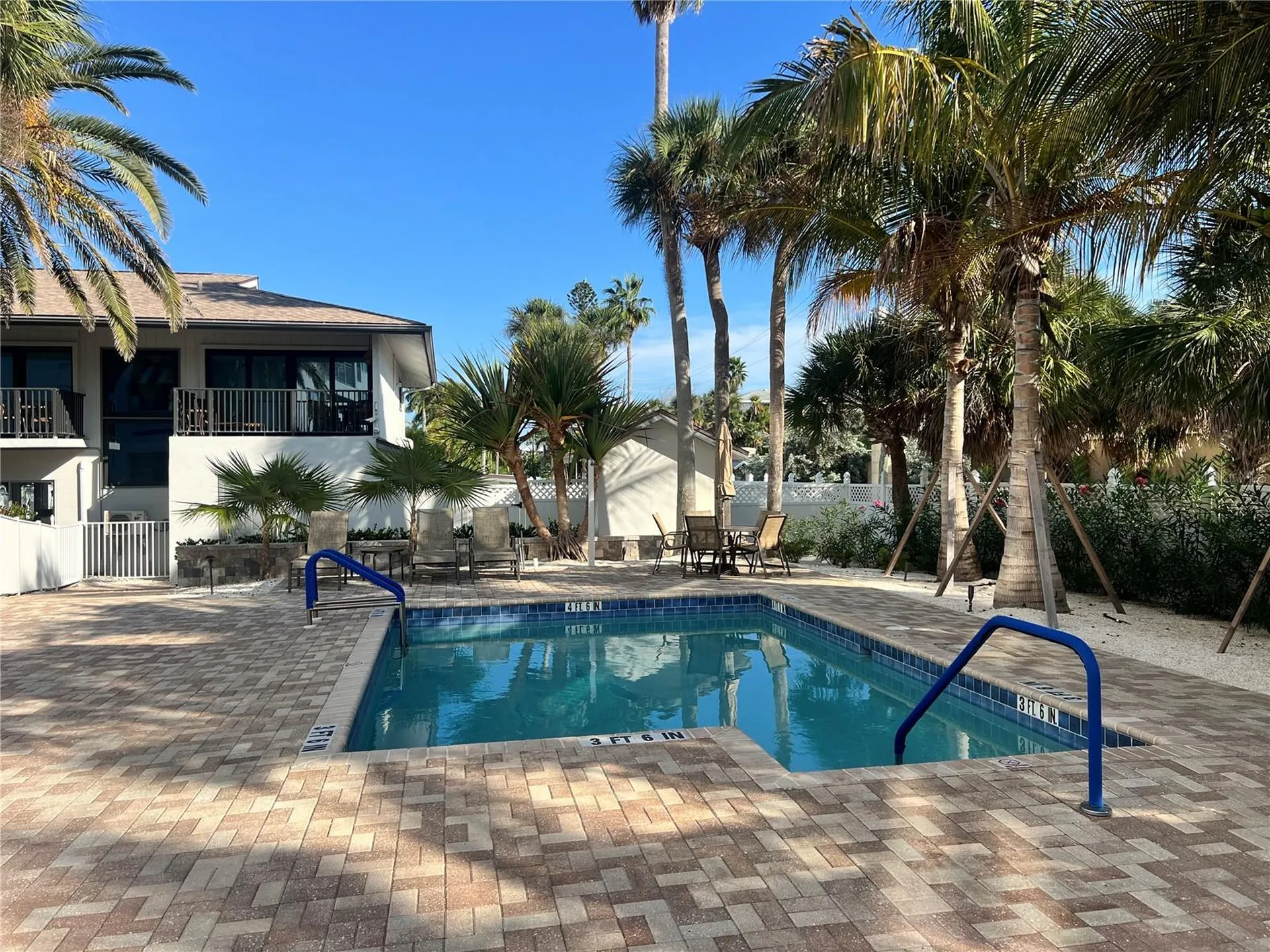 1001 Point Of Rocks Road Sarasota FL 34242