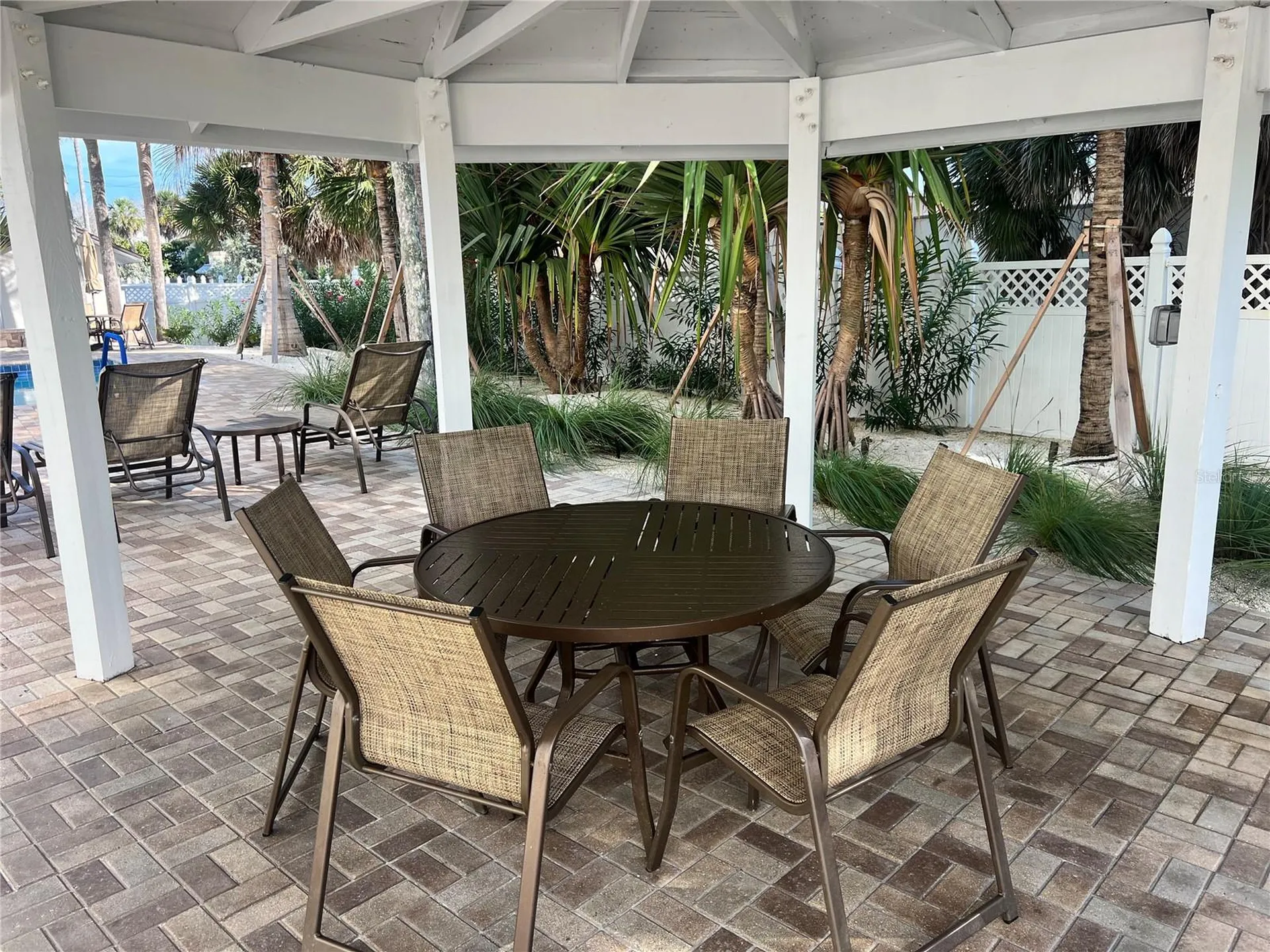 1001 Point Of Rocks Road Sarasota FL 34242