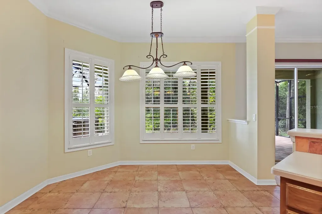 15239 Kestrelrise Drive Lithia FL 33547