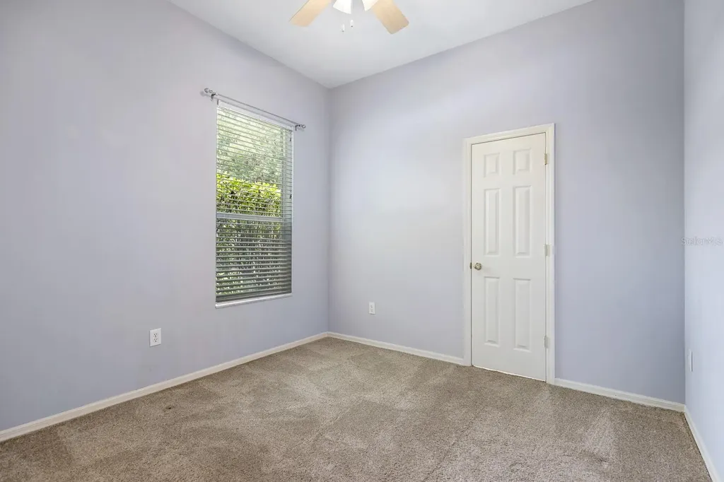 15239 Kestrelrise Drive Lithia FL 33547